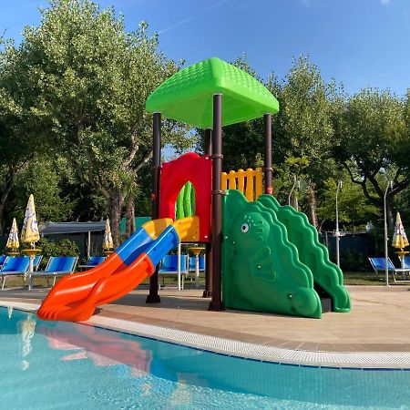 לידו די ג'סולו Camping Parco Capraro מראה חיצוני תמונה