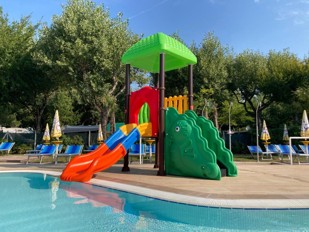 לידו די ג'סולו Camping Parco Capraro מראה חיצוני תמונה