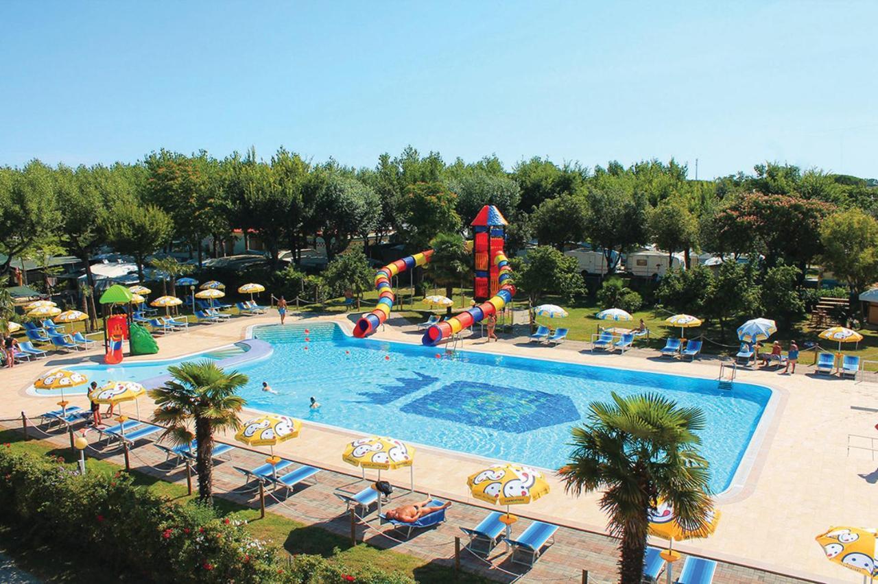 לידו די ג'סולו Camping Parco Capraro מראה חיצוני תמונה