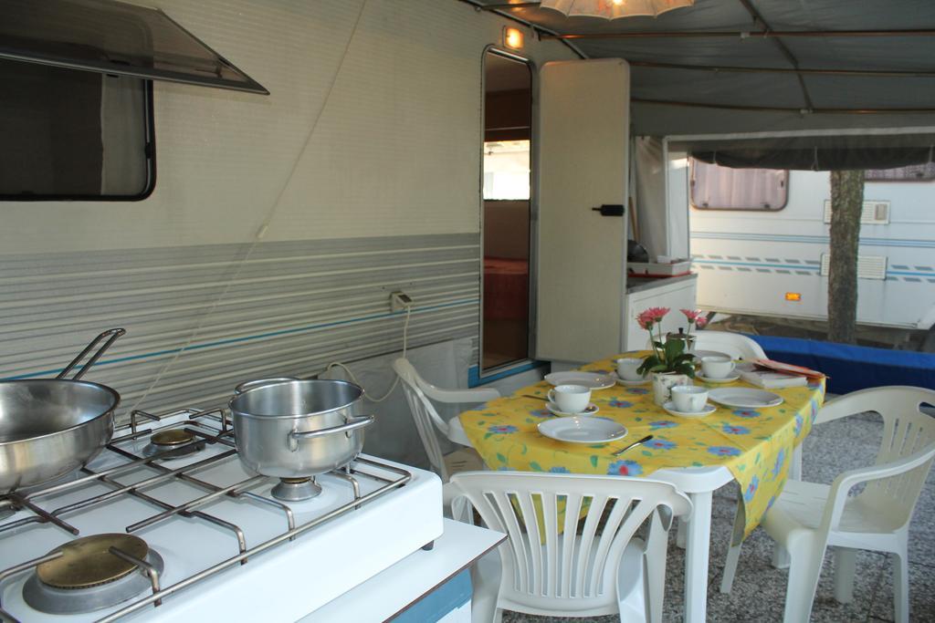 לידו די ג'סולו Camping Parco Capraro חדר תמונה