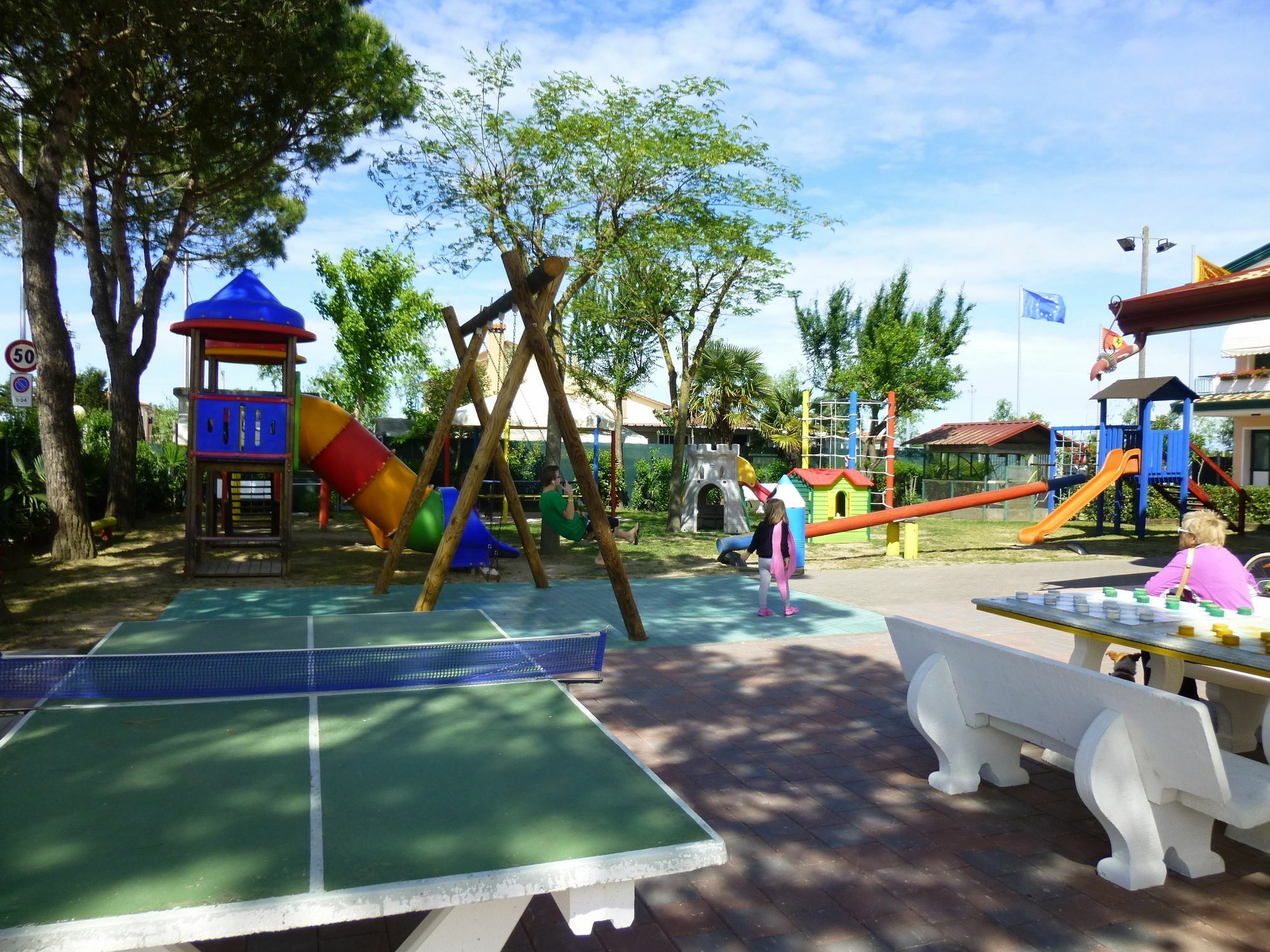 לידו די ג'סולו Camping Parco Capraro מראה חיצוני תמונה